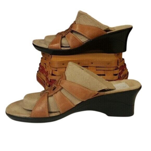 Clarks Womens Brown Leather Wedge Sandals Size 10 - Picture 2 of 8